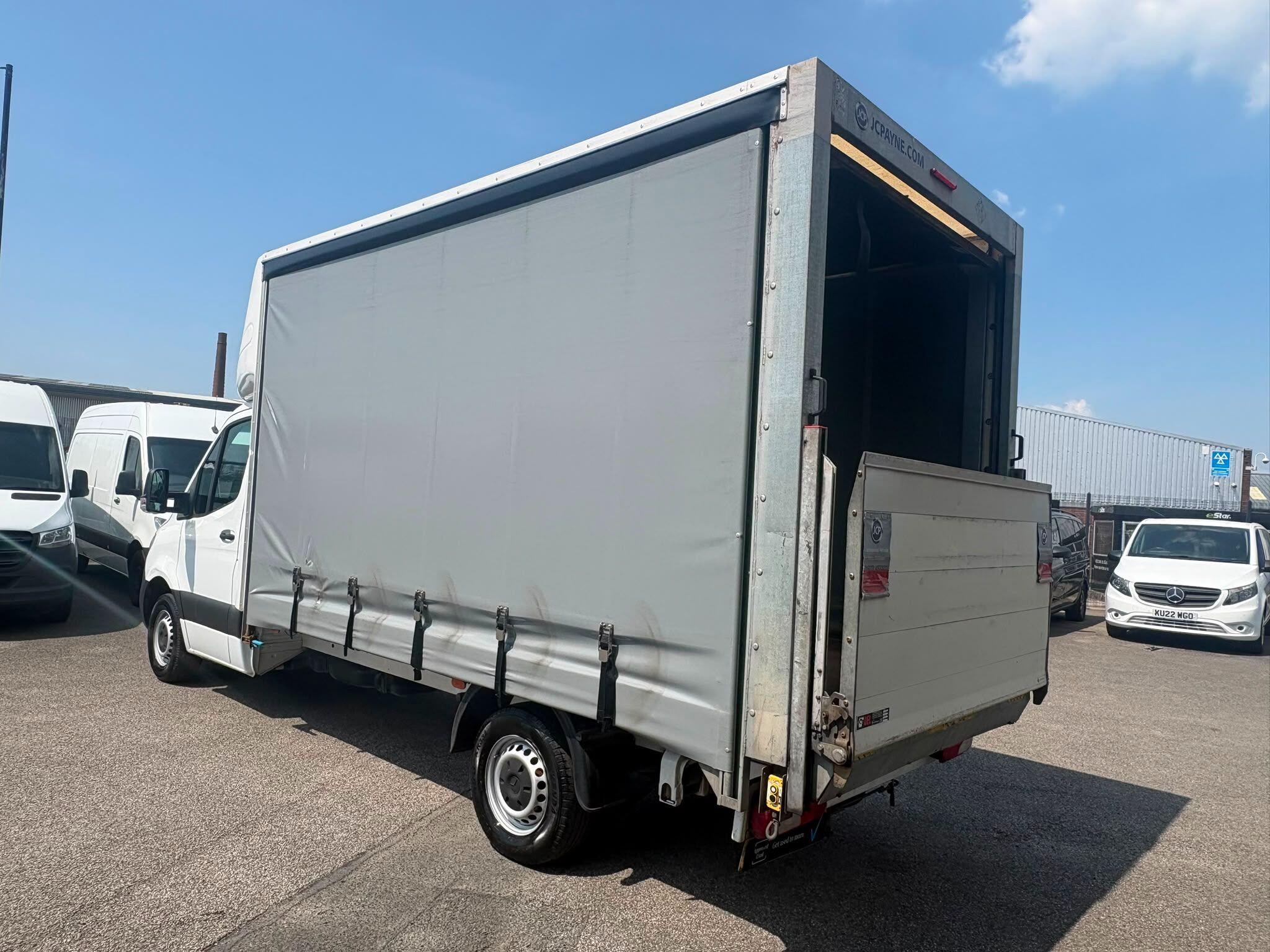 Mercedes-Benz Sprinter